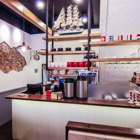左飲右食屏東店 工業風 新成屋