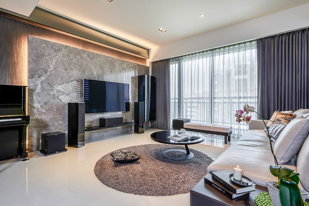 黑‧調 (織繪的現代時尚)