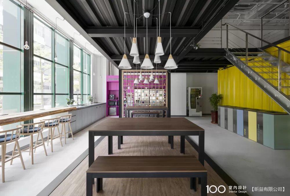 300坪混搭風3房0廰0衛新成屋裝修效果圖 歐銻銻娛樂公司 100室內設計