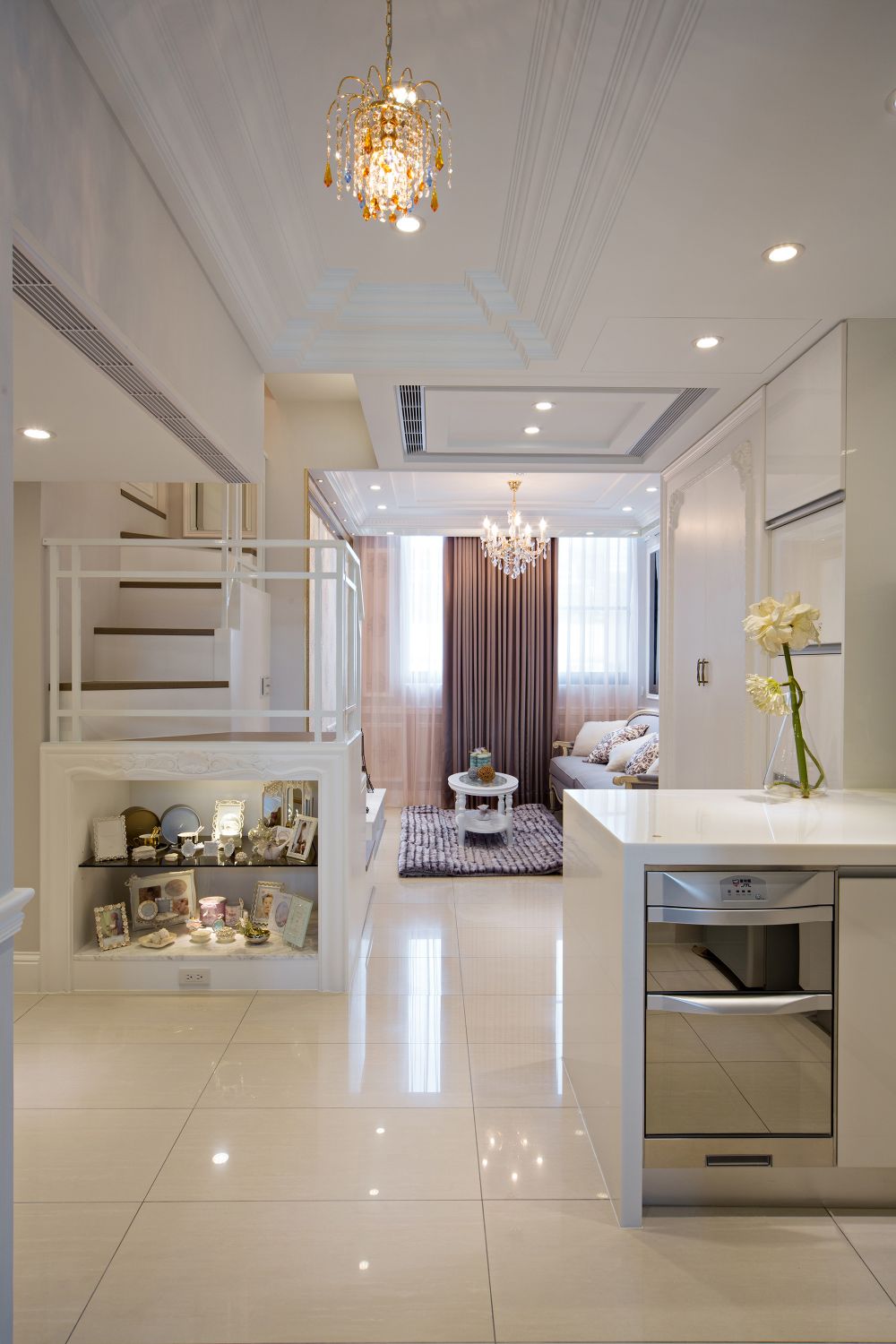 輕熟女的優雅風範 奢華風 新成屋