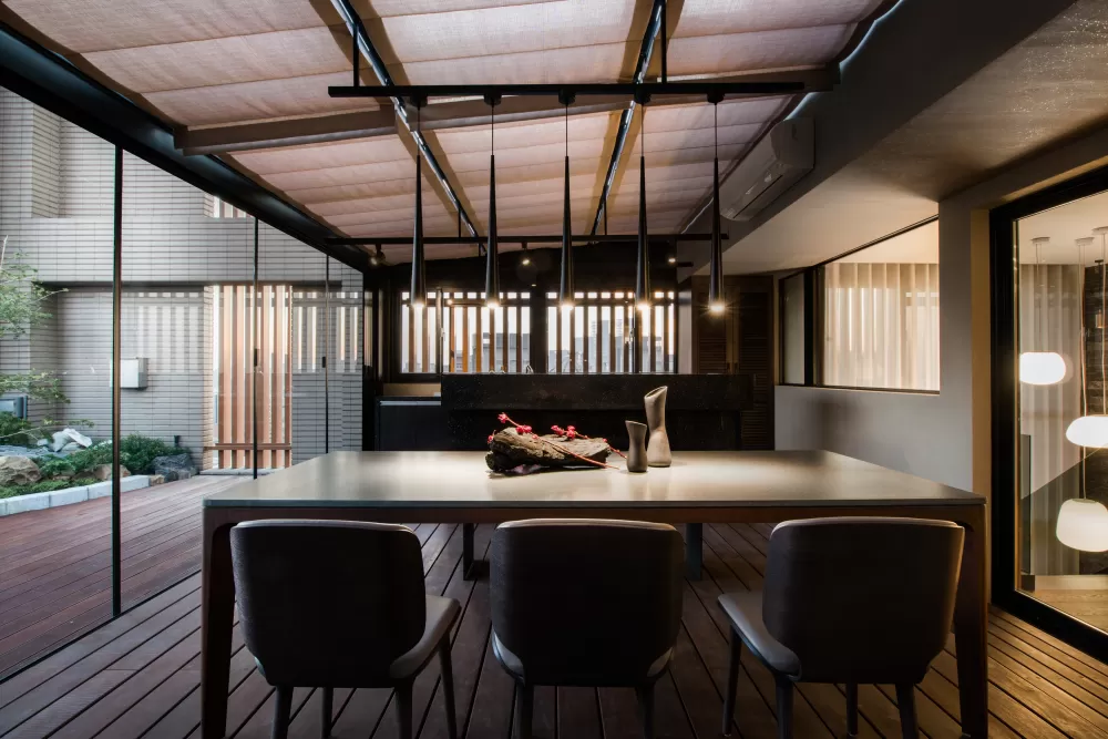 觀山雲起-人文風格飯店宅