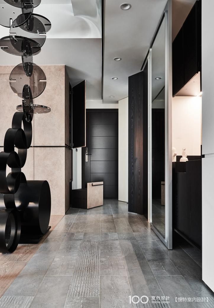 看看這個作品其他部分