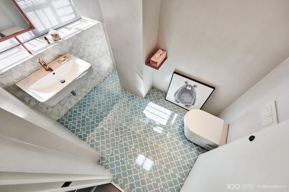 看看這個作品的其它部分