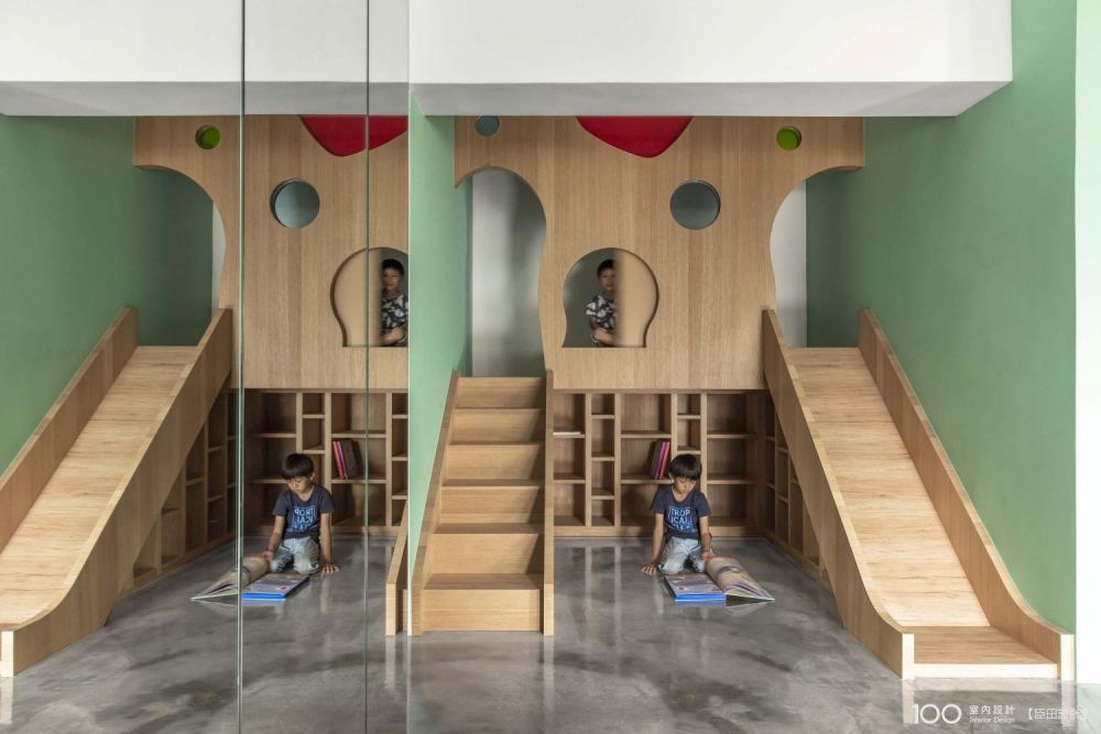 ▲將滑梯與閱讀區結合，玩耍同時可兼顧學習。圖片由臣田設計提供，看看這個作品其他部分